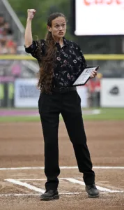 Mohr presented with officials award